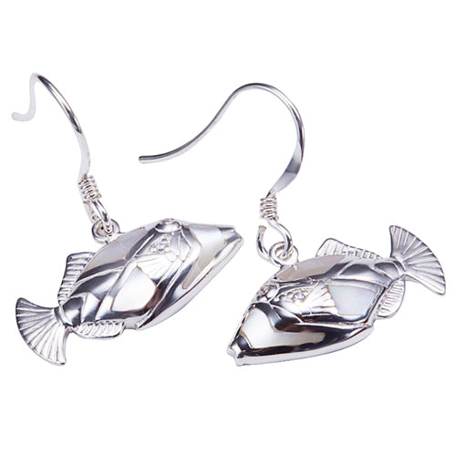 Humuhumunukunuku apua Fish Stud Earring with Mother-of-pearl Inlay