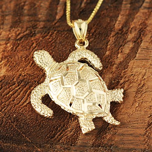 14K Yellow Gold Honu (Hawaiian Turtle) Pendant (L) (Chain Sold Separately)